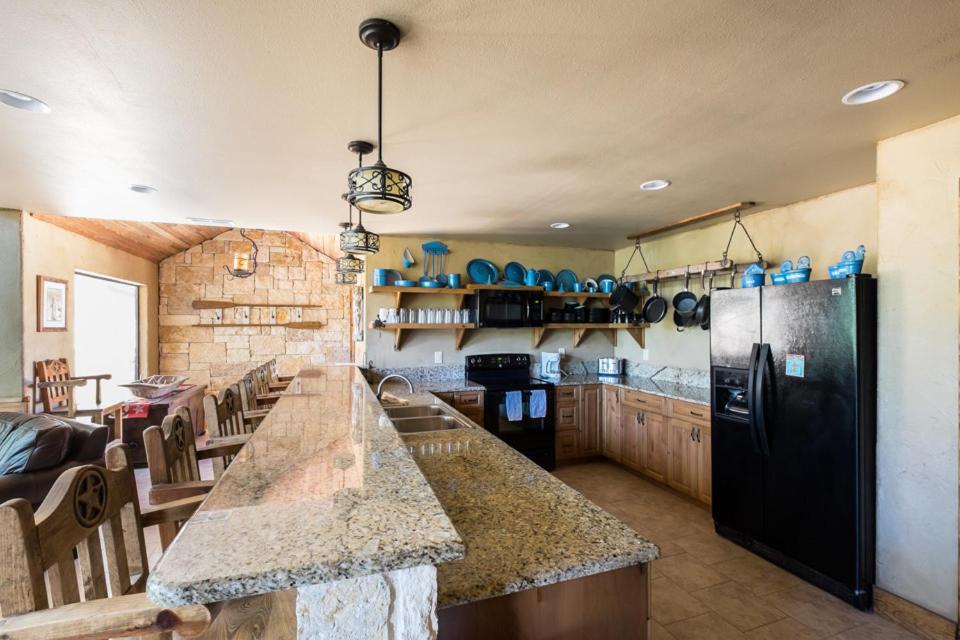 River Bluff Cabins Rio Frio Szoba fotó