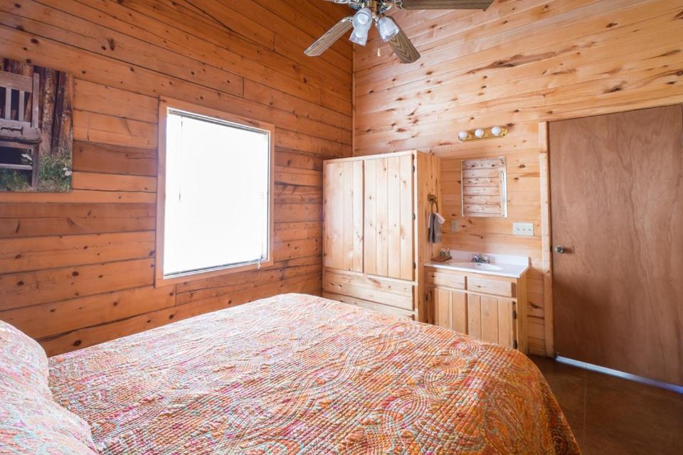 River Bluff Cabins Rio Frio Szoba fotó