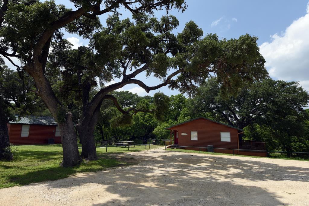 River Bluff Cabins Rio Frio Kültér fotó