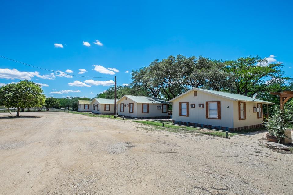 River Bluff Cabins Rio Frio Kültér fotó