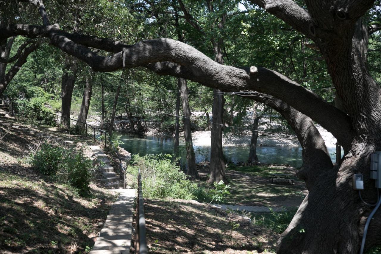 River Bluff Cabins Rio Frio Kültér fotó